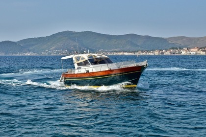Hire Motorboat Apreamare Smeraldo 9 Castellabate