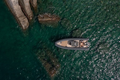 Charter Motorboat Sea water Phantom 300 Sestri Levante