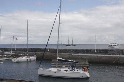 Чартер Парусная яхта Dufour 325 GL Ла Трините-Сюр-Мер