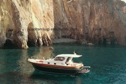 Hire Motorboat Tecnonautica Jeranto 10 hard top Aeolian Islands