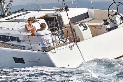 Rental Sailboat JEANNEAU SUN ODYSSEY 490 Saint-Mandrier-sur-Mer