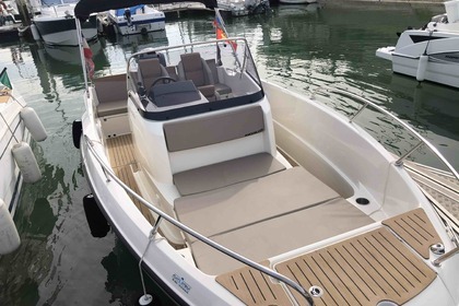 Miete Motorboot Quicksilver Activ 675 Open Ouistreham