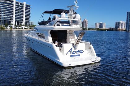Rental Motorboat Uniesse Flybridge 55' Punta Cana