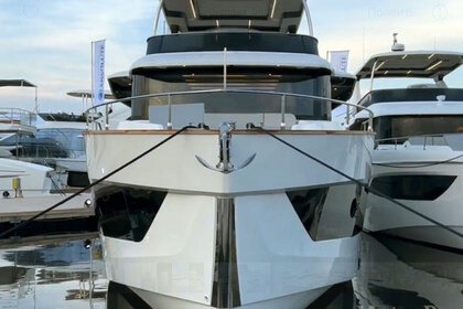 Hyra båt Yacht Navetta Absolute Cannes