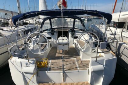 Miete Segelboot Jeanneau Sun Odyssey 519 Porto Rotondo