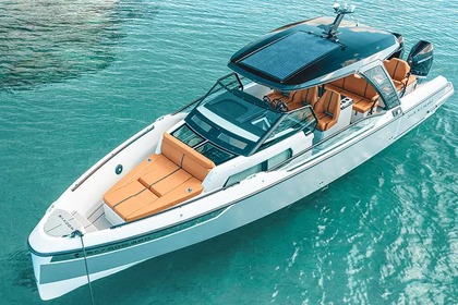 Hire Motorboat SAXDOR 320 GTO Porto Cervo