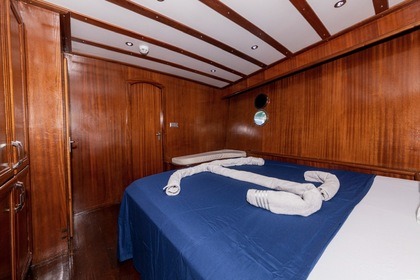 Charter Gulet CUSTOM 2003 Kos