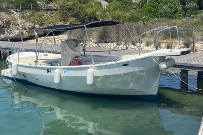 Hyra båt Motorbåt Gozzo vetroresina Leuca