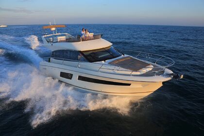 Rental Motorboat Prestige Jeanneau 450 Fly Taormina