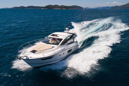 Ενοικίαση Μηχανοκίνητο σκάφος Beneteau Gran Turismo 40 Općina Hvar