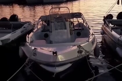 Location Bateau sans permis  Fun boats 4.99 Égine