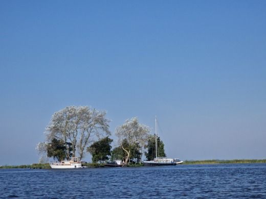 Irnsum Motorboat Stil 660 alt tag text