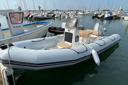 Hire Motorboat BOMBARD SUNRIDER 650 La Baule-Escoublac