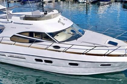 Miete Motoryacht Sealine F42/5 Antibes