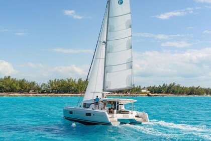 Verhuur Catamaran Lagoon-Bénéteau Lagoon 42 - 4 + 2 cab. Zaton