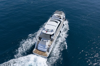 Charter Motor yacht Rizzardi In Six Pozzuoli