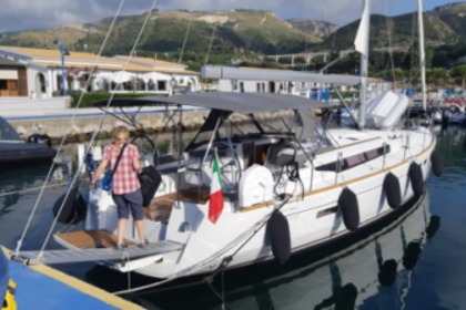 Noleggio Barca a vela Jeanneau Sun Odyssey 519 Tropea