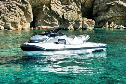 Noleggio Moto d'acqua Seadoo GTX 300 LTD white pearl 2024 Ibiza