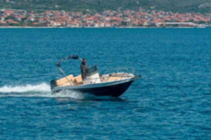 Verhuur Motorboot Capelli 20 Trogir