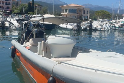 Charter Motorboat Expression 29 Sari-Solenzara
