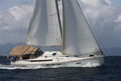 Charter Sailboat Jeanneau 519 Saint Vincent and the Grenadines