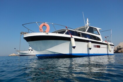 Verhuur Motorboot Vedette Uniflite 27 Marseille