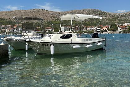 Hire Motorboat Adria 500 Grebaštica