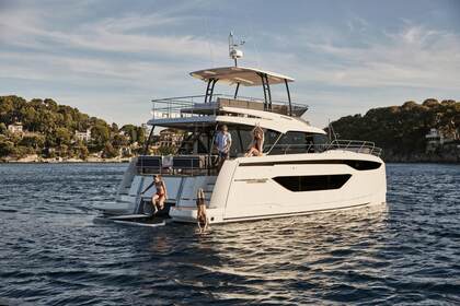 Hire Motorboat Prestige M-48 Cogolin