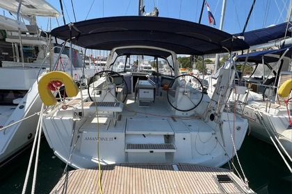 Charter Sailboat Bénéteau Oceanis 41.1 Šibenik