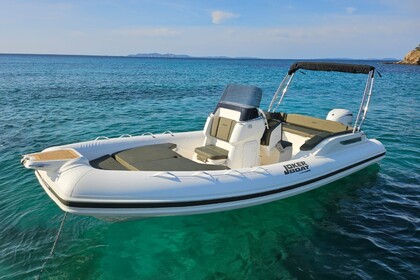 Charter RIB JOKER BOAT CLUBMAN 22 + Le Lavandou