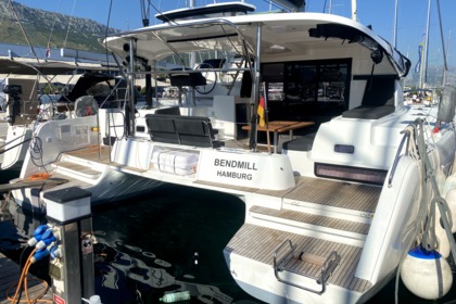 Rental Catamaran Lagoon-Bénéteau Lagoon 42 - 4 + 1 cab. Kaštel Gomilica