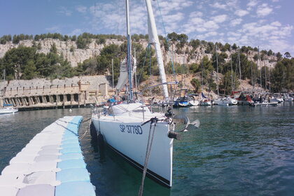 Hire Sailboat Archambault A35 Cassis