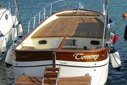 Verhuur Motorboot Latino Gozzo 6.80 Otranto