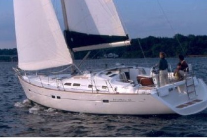 Hire Sailboat Beneteau Oceanis Clipper 423 Marsala