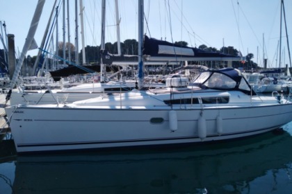 Miete Segelboot Jeanneau Sun Odyssey 32 DL Saint-Malo