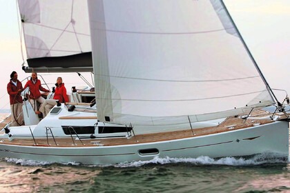 Ενοικίαση Ιστιοπλοϊκό σκάφος Jeanneau Sun Odyssey 36i Lavrio Port