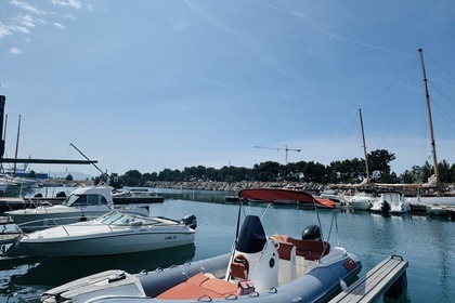 Charter Motorboat Sacs Marine Semi rigide L'Estaque