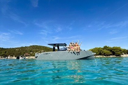 Charter Motorboat Phantom yachts Phantom 9.0 T TOP Split