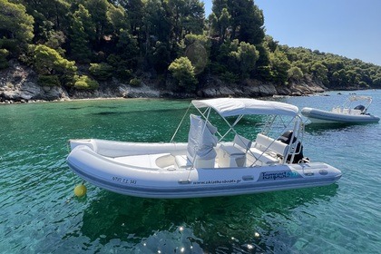 Charter Motorboat Capelli 630 Skiathos