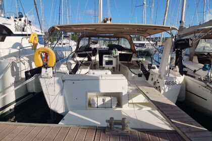 Hire Sailboat Dufour Yachts Dufour 430 GL Le Marin