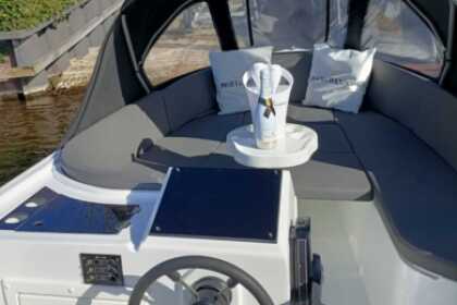 Чартер Моторная яхта Luxe Sloep Толен