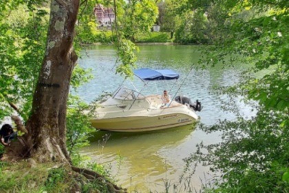 Rental Motorboat Quicksilver 540 Cruiser Le Mée-sur-Seine
