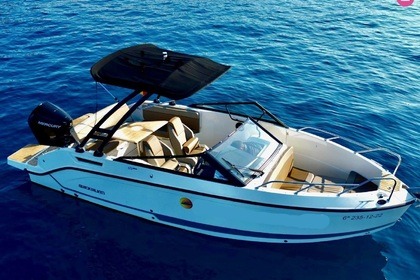 Rental Motorboat Quicksilver QUICKSILVER ACTIV 675 Bowraider  200CV Blanes