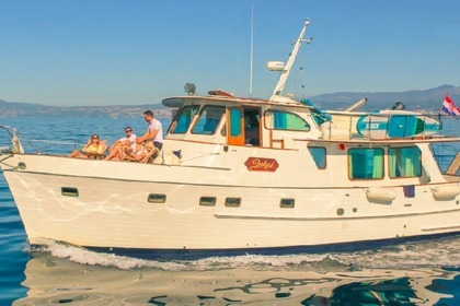 Miete Motorboot GRAND BANKS Alaskan Rijeka