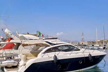 Noleggio Barca a motore Sessa Marine C38 Napoli