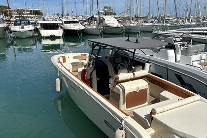 Rental Motorboat invictus SX280 Villeneuve-Loubet
