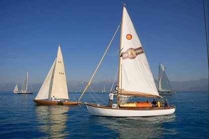Rental Sailboat Werft-Bogh barca a vela d'epoca in legno Pisa