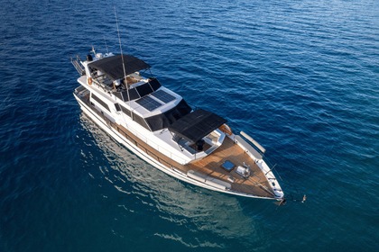 Noleggio Yacht Cantieri De Pisa Akhir Atene