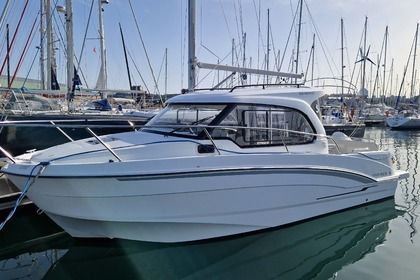 Location Bateau à moteur Beneteau Antares 8 Cherbourg-en-Cotentin
