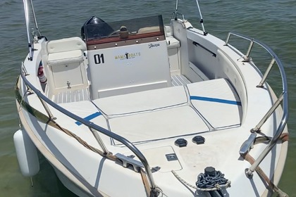 Location Bateau à moteur Saver Manta 600 Syracuse